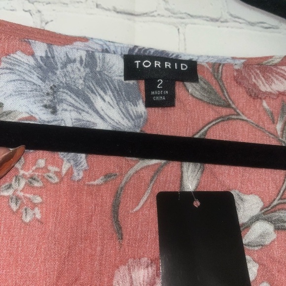 Torrid Women's Floral Print Lace-Up Peasant Blouse Plus Size Top - Picture 5 of 6